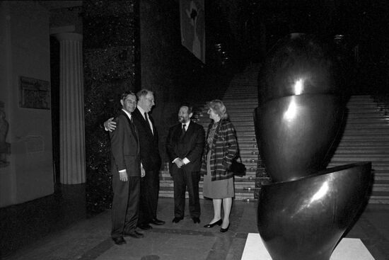 Exhibition of works by German sculptor H. Arn