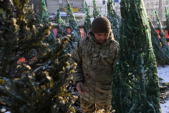 Russia New Year Season Preparations