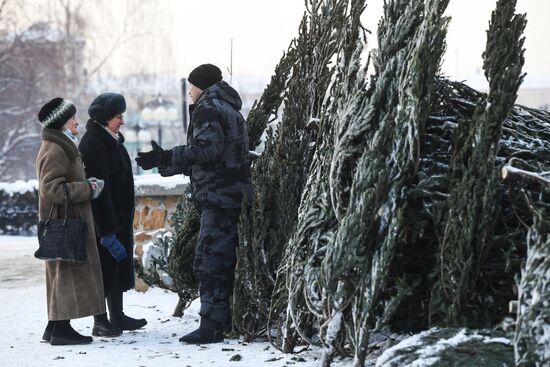 Russia New Year Season Preparations