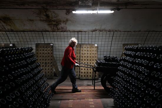 Russia Sparkling Wine Production