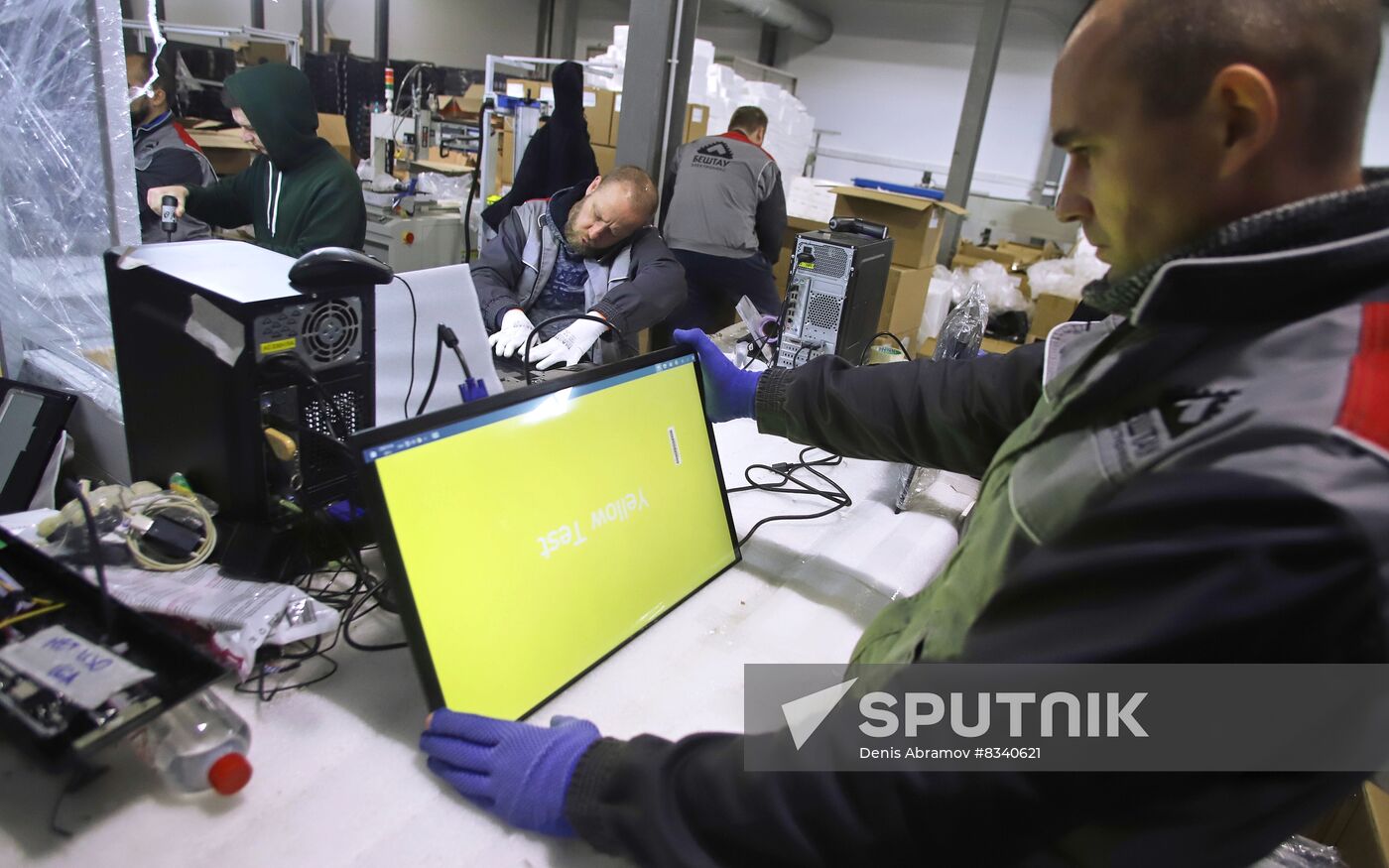 Russia Electronic Industry