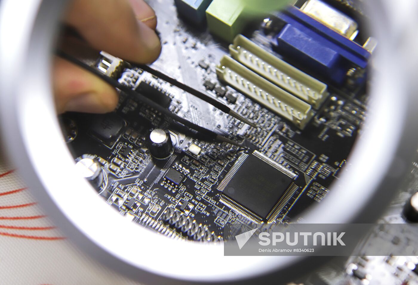 Russia Electronic Industry