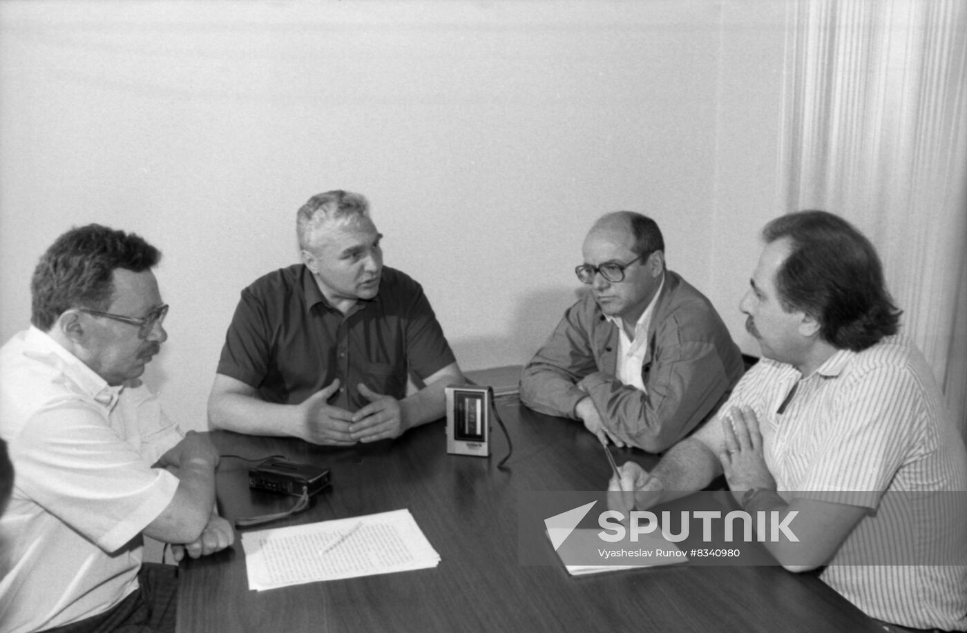Roundtable following 28th Congress of Communist Party of Soviet Union