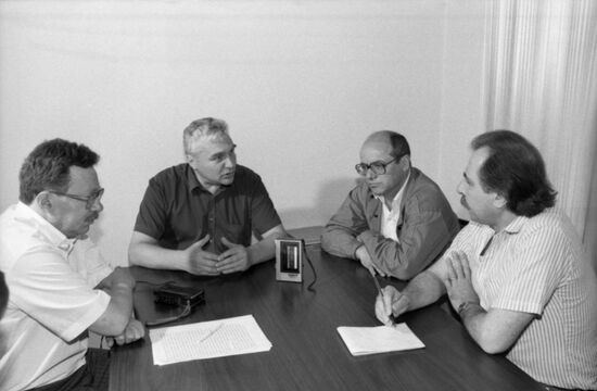 Roundtable following 28th Congress of Communist Party of Soviet Union