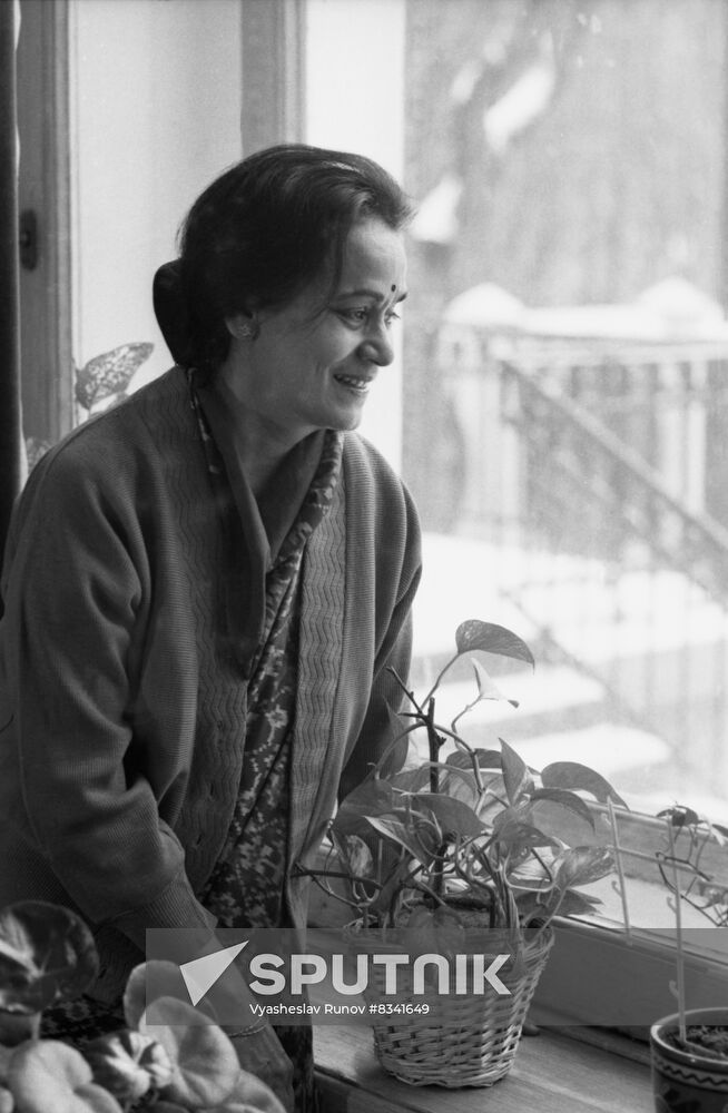 Wife of India's Ambassador to USSR Gonsalves