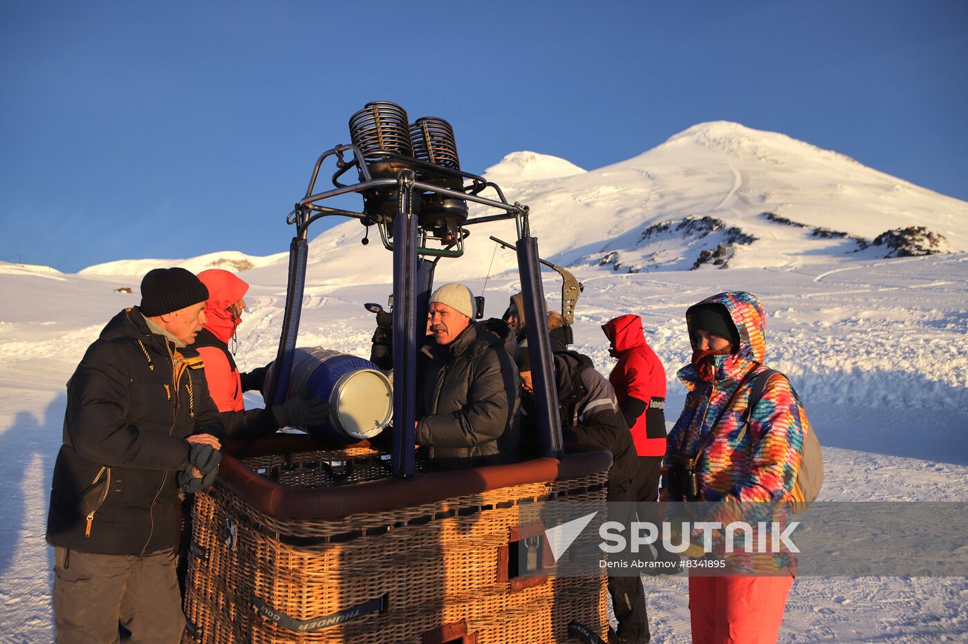 Russia Mass Balloon Flight Preparation