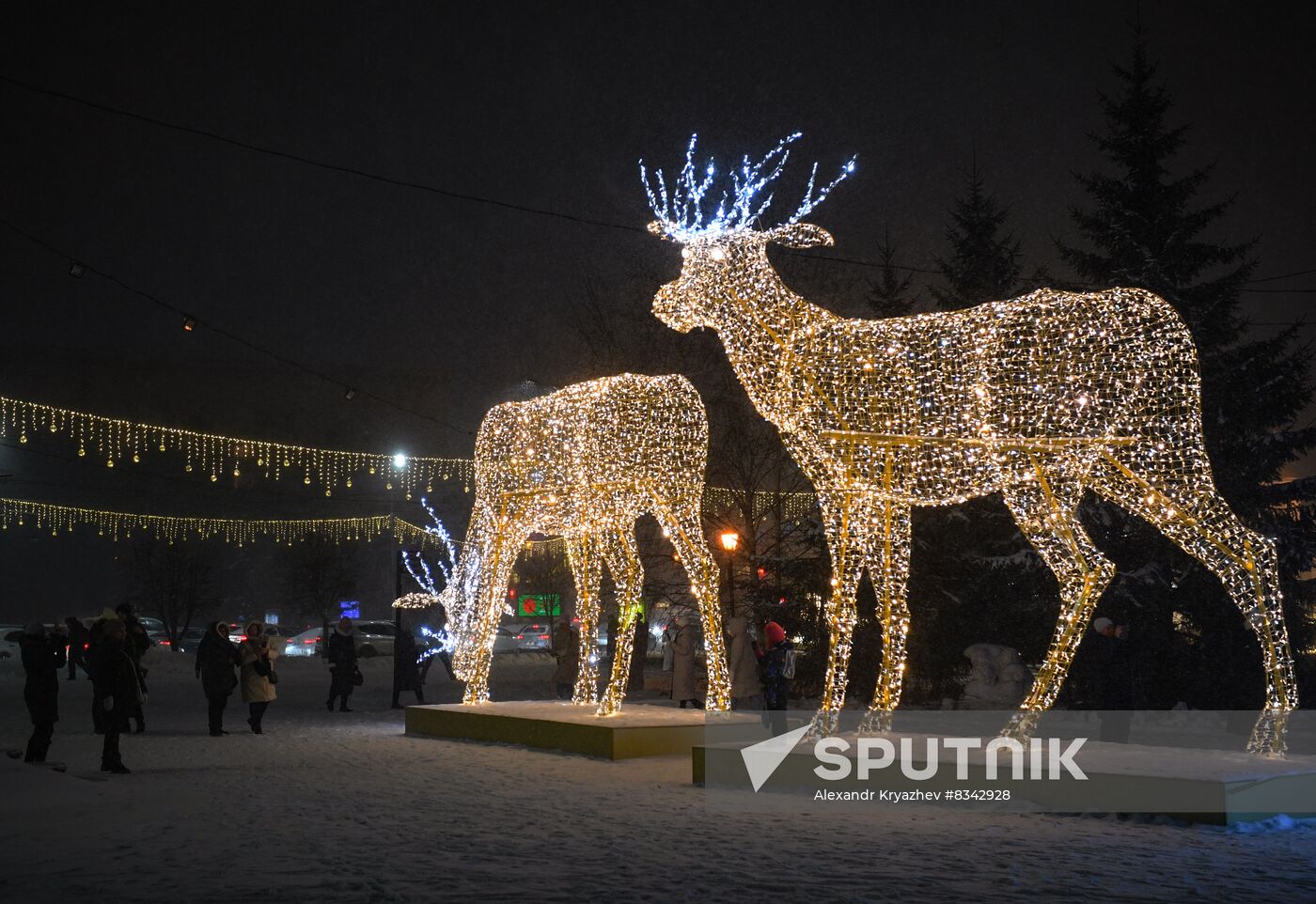 Russia New Year Preparation