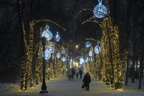 Russia New Year Preparation