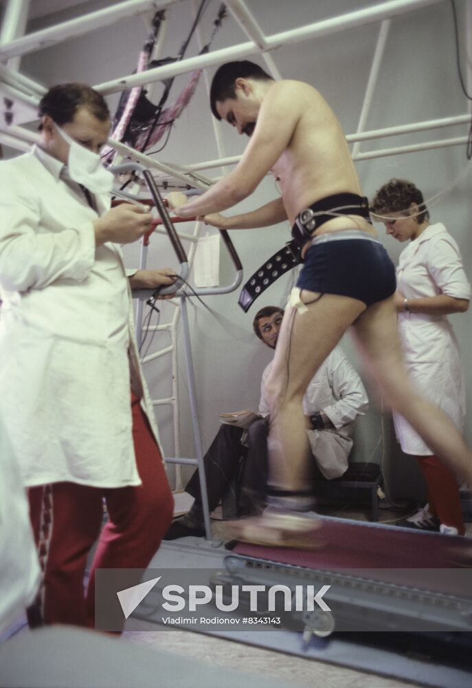 Hypokinesia experiment