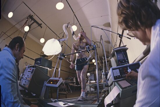 Hypokinesia experiment