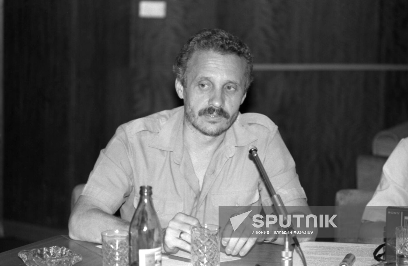 Roundtable discussion Soviet Experts on Persian Gulf Crisis