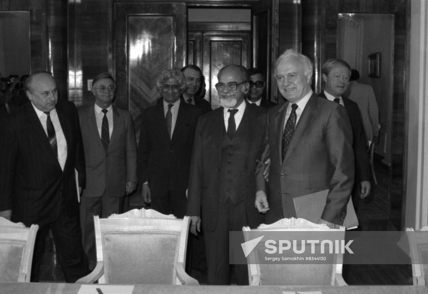 Foreign Ministers of the USSR and India Eduard Shevardnadze and Inder Kumar Gujral
