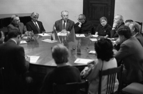 Soviet-Indian meeting at House of Friendship