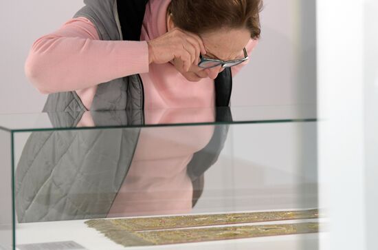 Russia Art Icon Case Exhibition