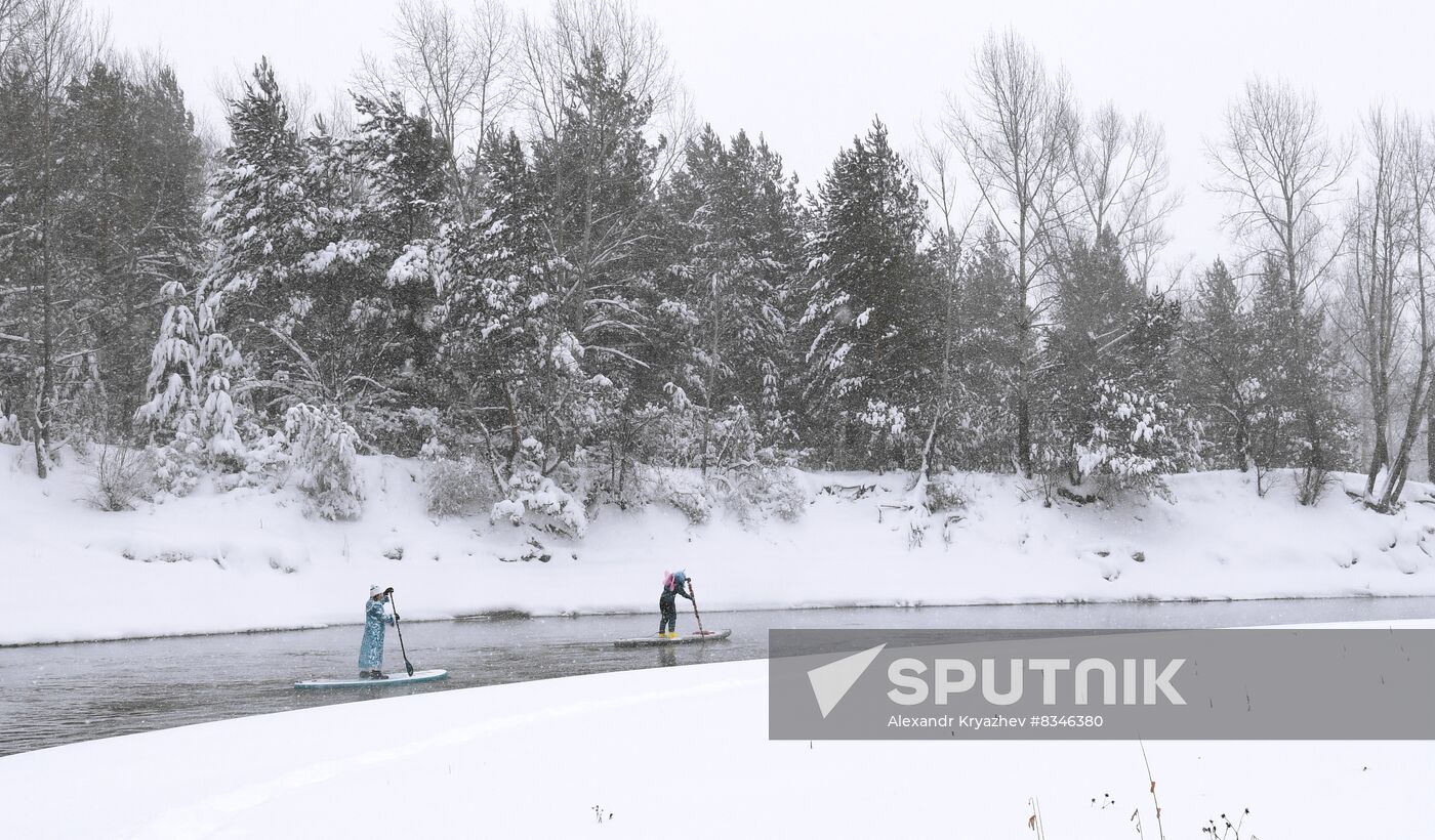 Russia New Year Season Sup Surfing