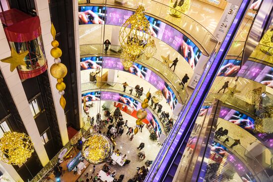 Russia New Year Season Retail