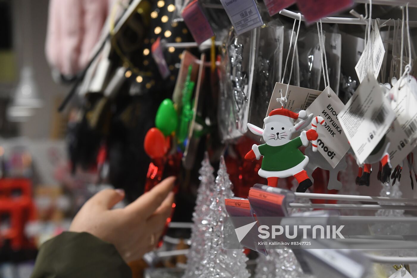 Russia New Year Season Retail