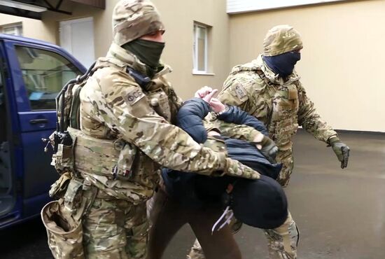 Russia Ukraine Security Service Agent Detention