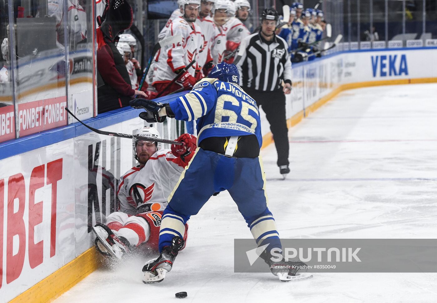 Russia Ice Hockey Kontinental League Sibir - Avtomobilist