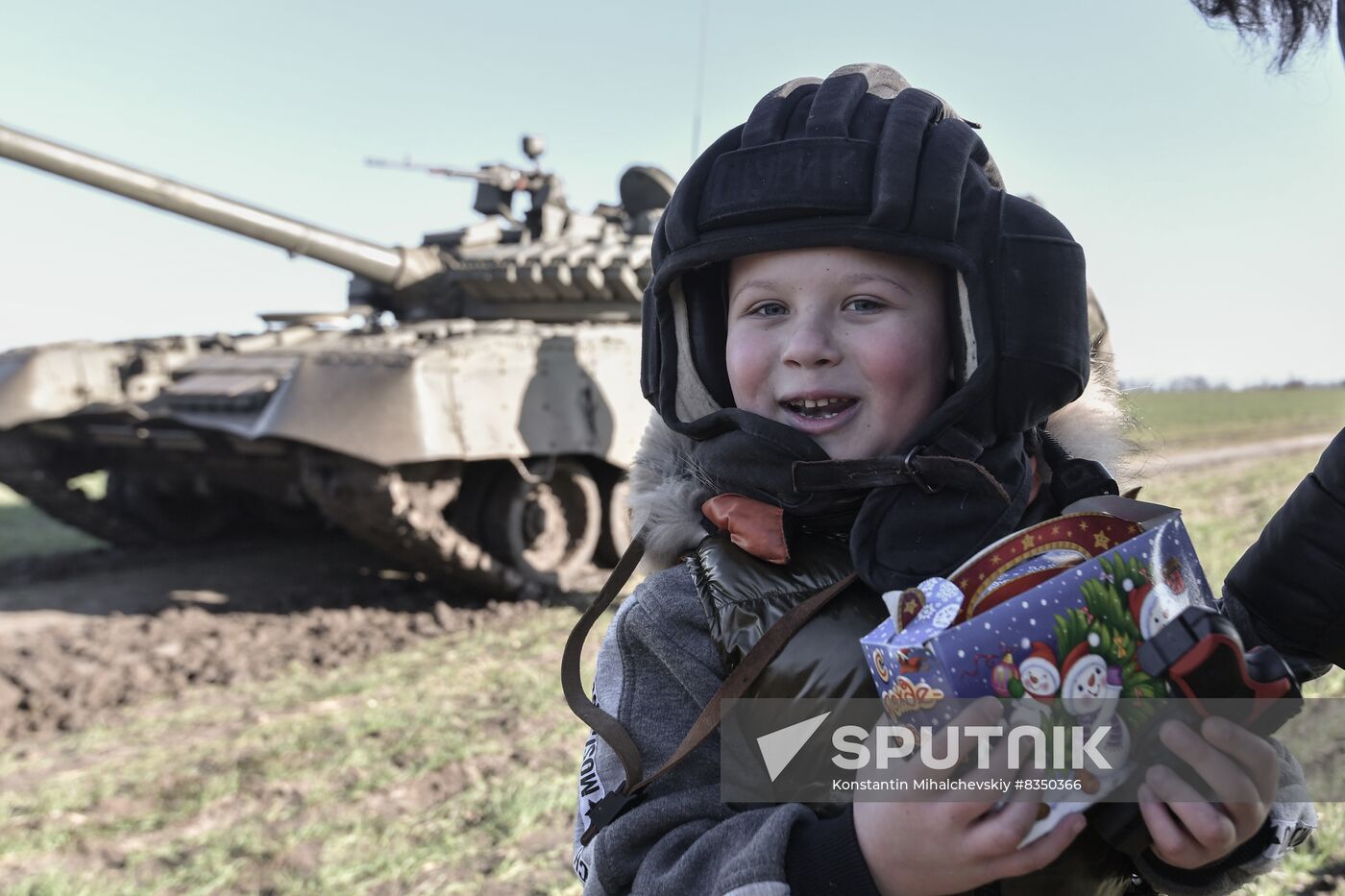 Russia Ukraine Military Operation New Year Season Charity