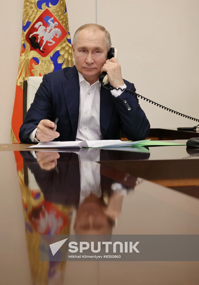 Russia Putin New Year Season Charity