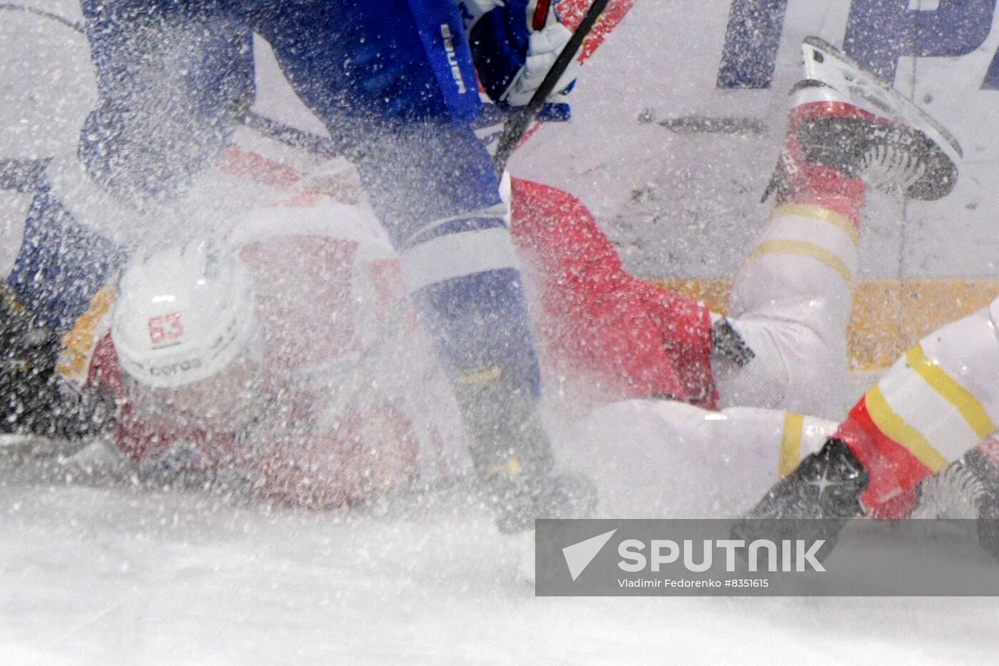 Russia Ice Hockey Kontinental League Dynamo - Kunlun