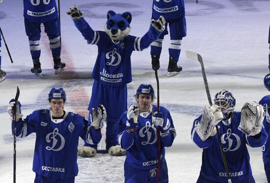 Russia Ice Hockey Kontinental League Dynamo - Kunlun