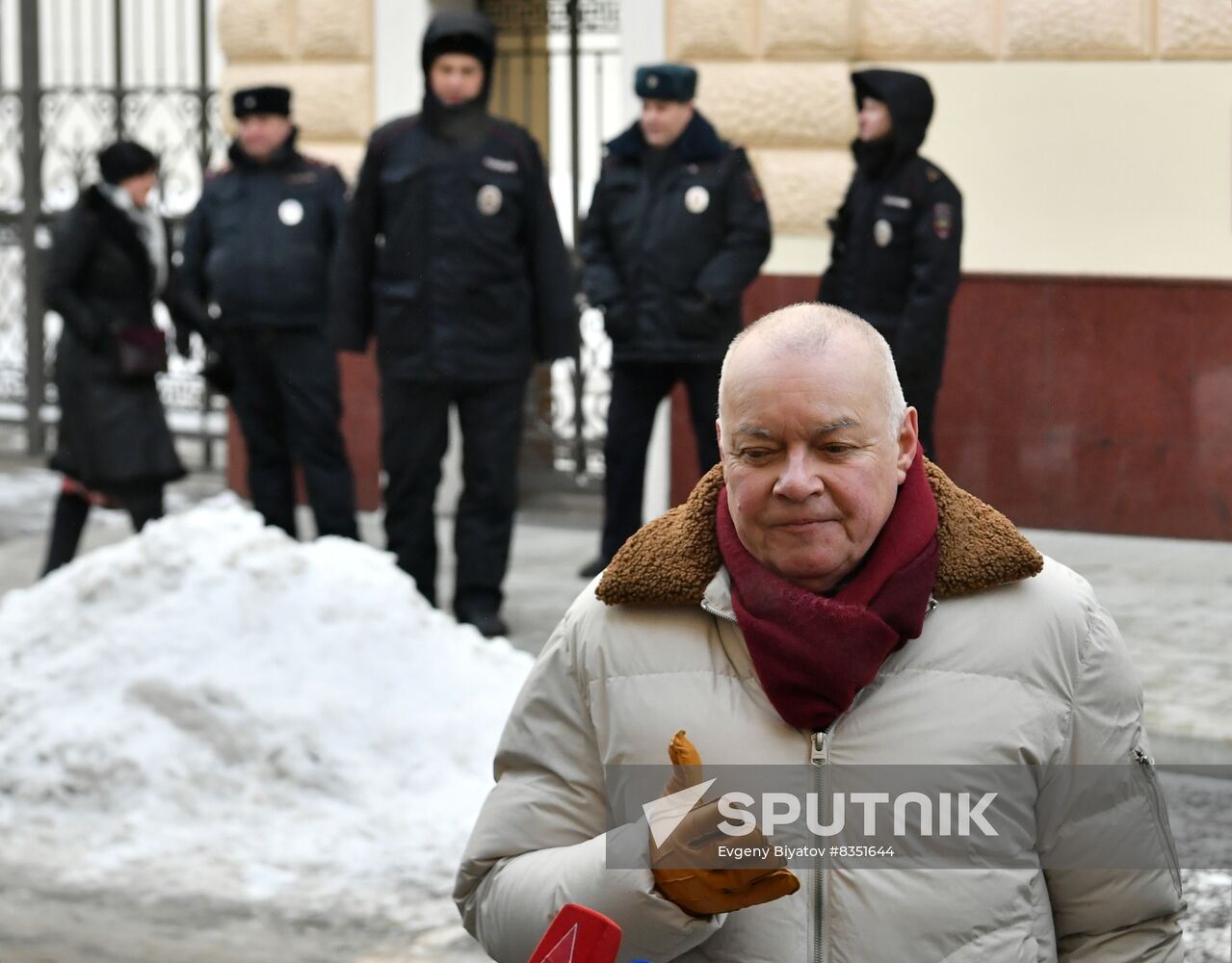 Russia Latvia Sputnik Editor Detention Protest