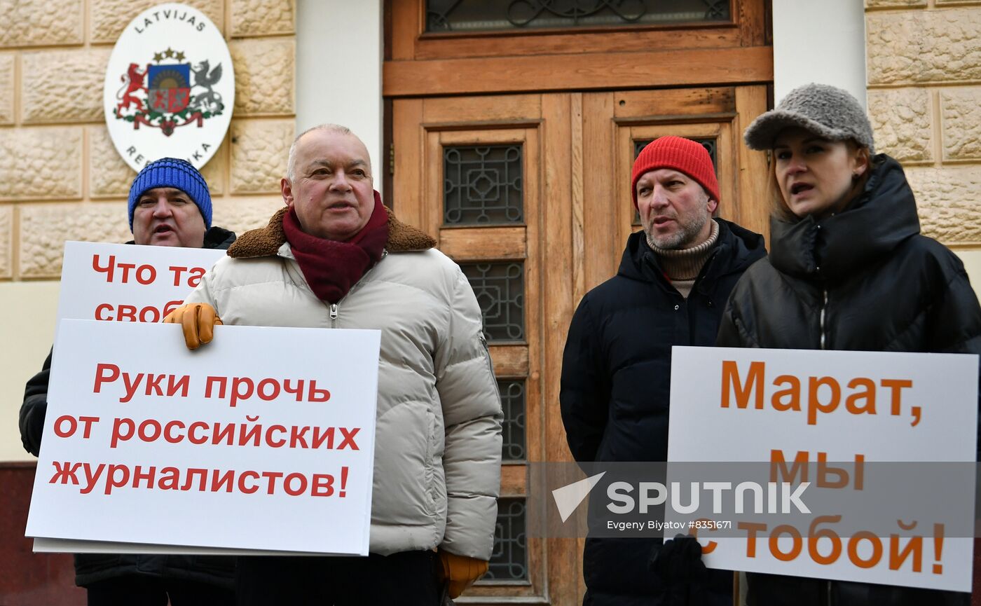 Russia Latvia Sputnik Editor Detention Protest