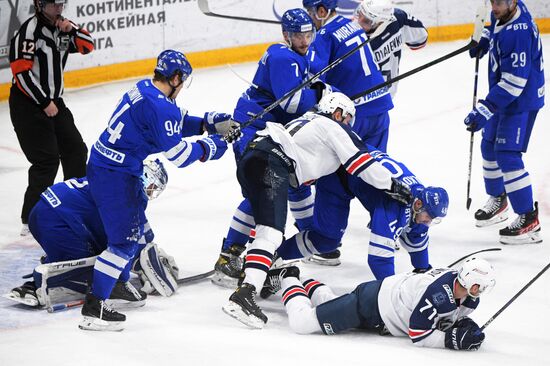 Russia Ice Hockey Kontinental League Dynamo - Torpedo