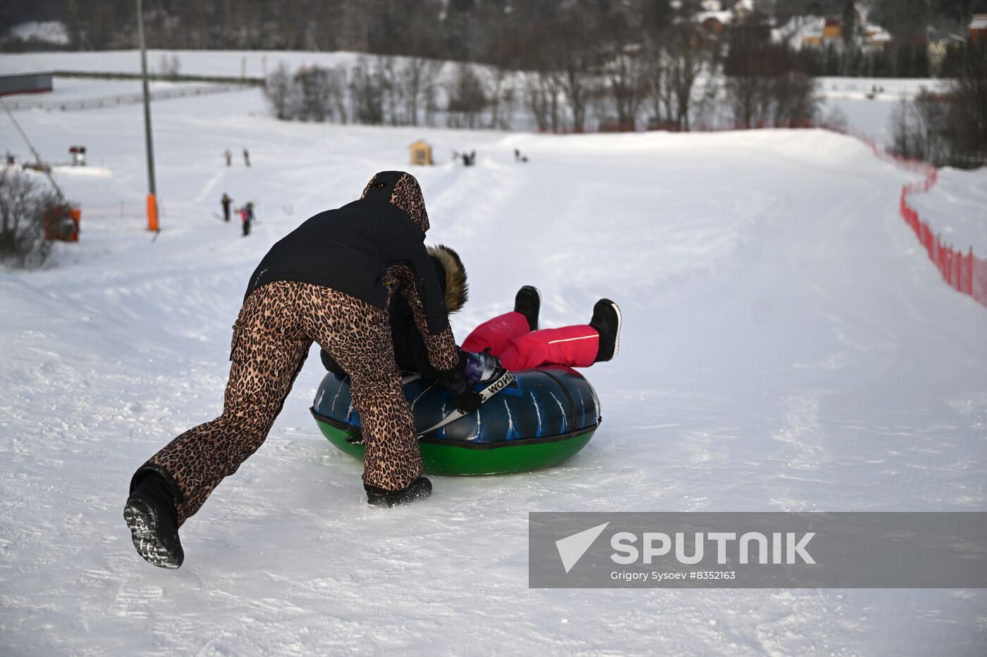 Russia Winter Leisure