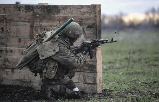 Russia Ukraine Military Operation Reservists Training
