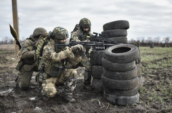 Russia Ukraine Military Operation Reservists Training