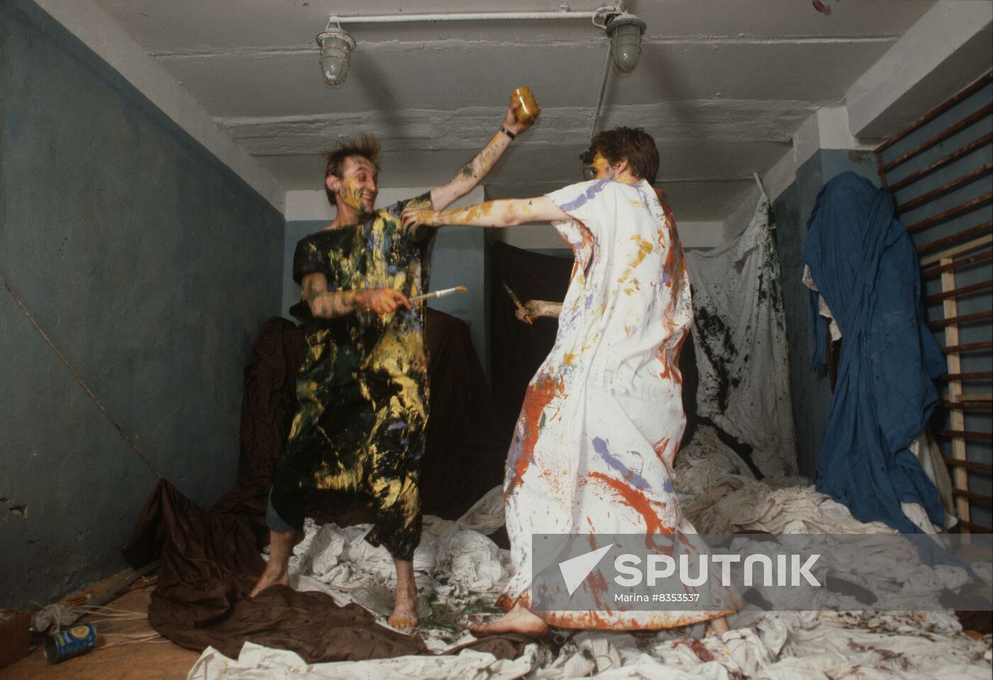 Retrospective of Paintings by Moscow Artists
