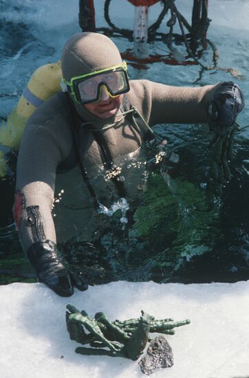 Expedition of Limnological Institute of Siberian Branch of USSR Academy of Sciences