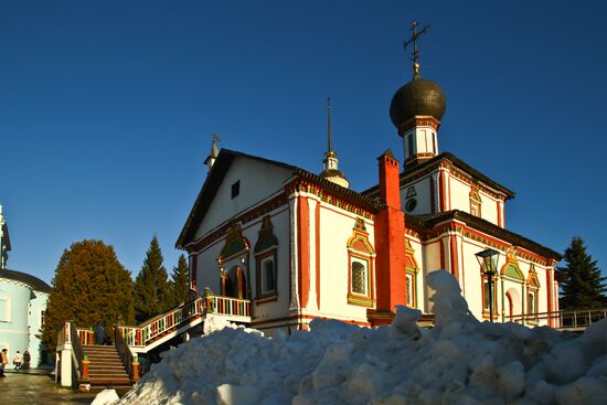 Novogolutvinsky monastery in Kolomna
