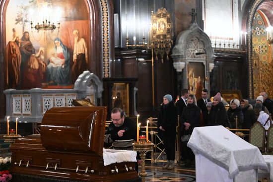 Russia Actress Churikova Death