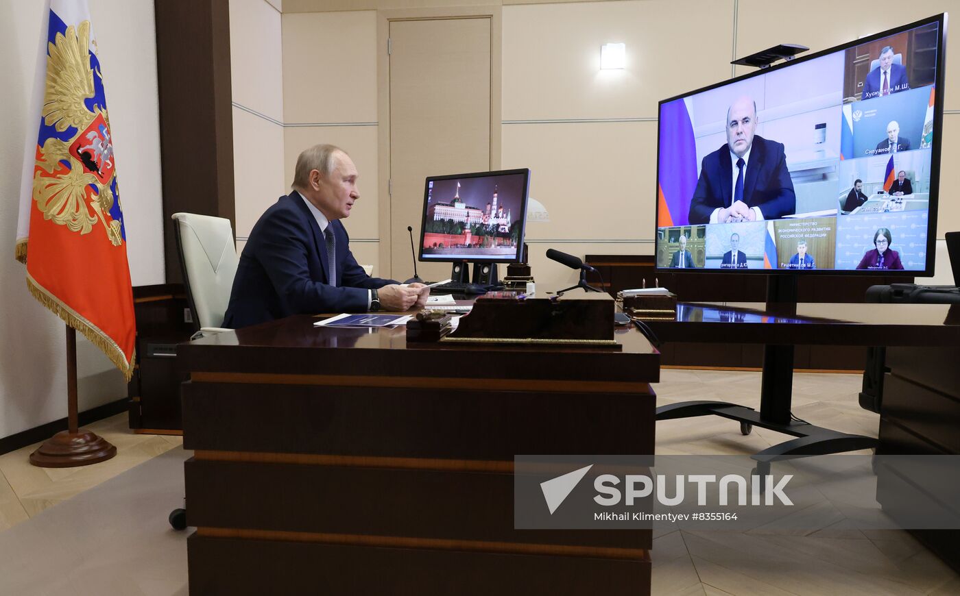 Russia Putin Economy