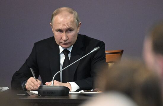 Russia WWII Leningrad Siege Breakthrough Anniversary