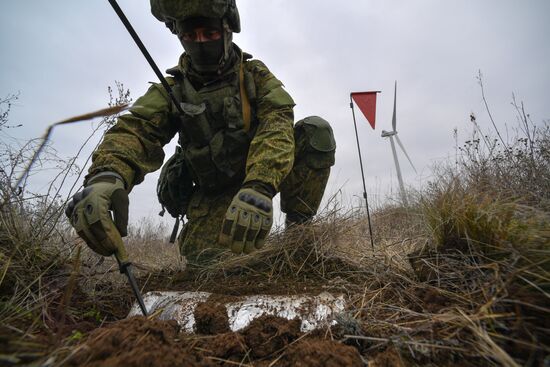 Russia Ukraine Military Operation Sappers