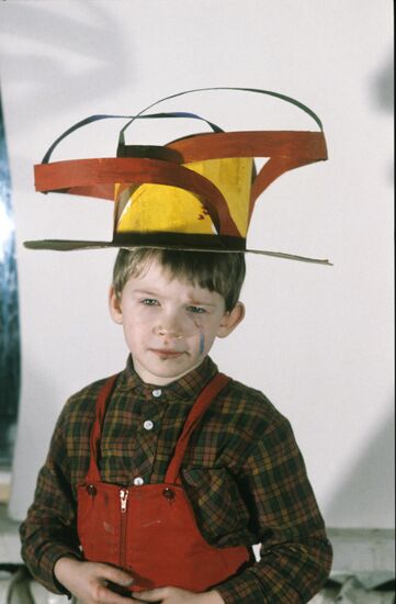 Architecture-inspired hats