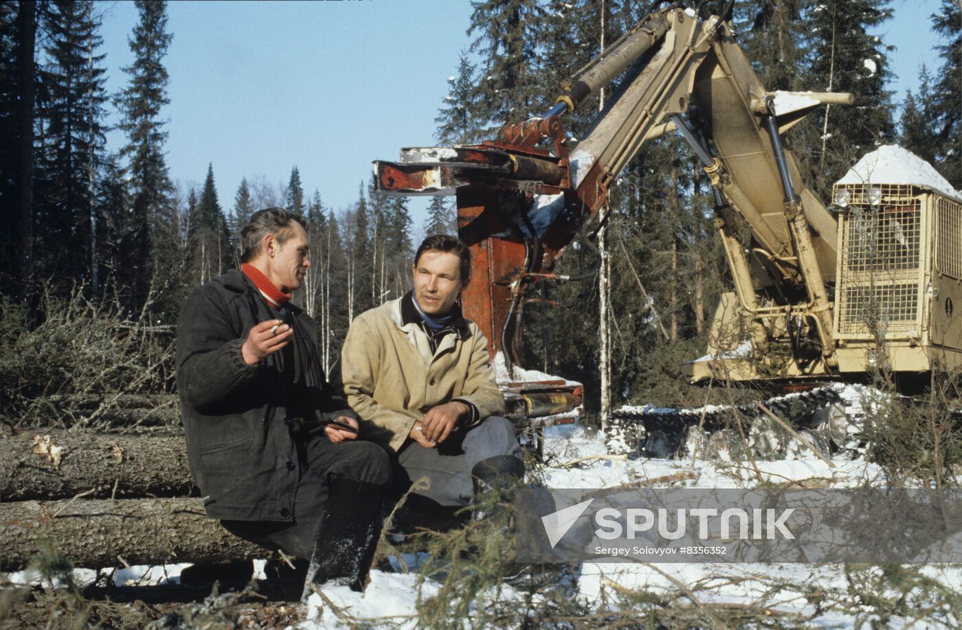 Yasnogsky timber industry enterprise in Sykktyvkar District of Komi ASSR