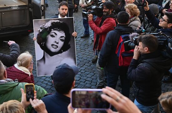 Italy Actress Lollobrigida Death