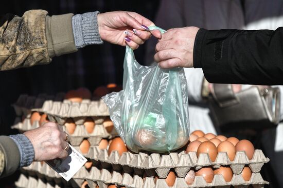 Food market in Simferopol
