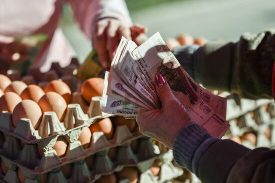 Food market in Simferopol