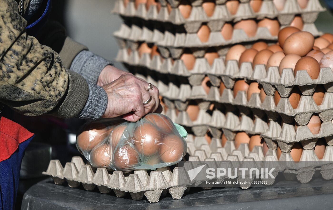 Food market in Simferopol
