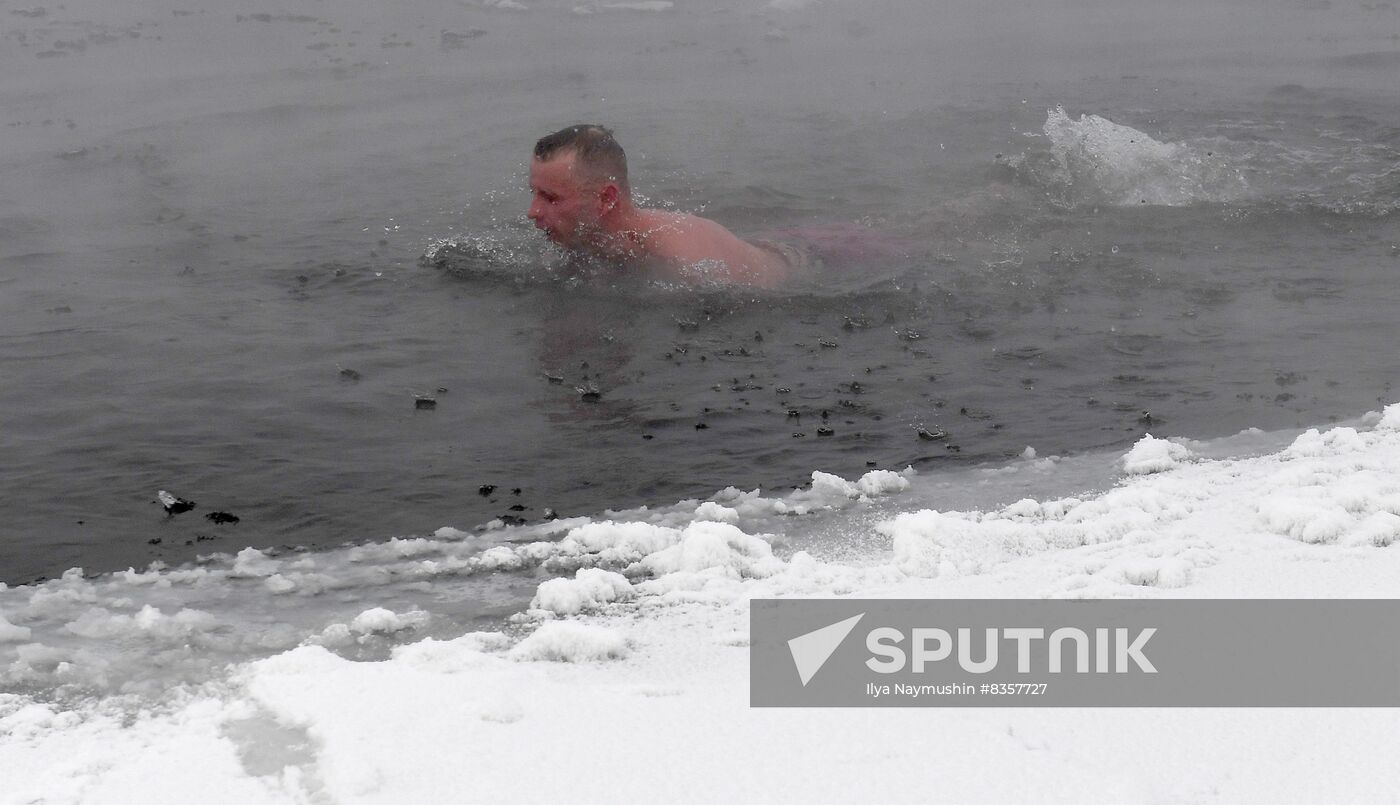 Russia Winter Swimming