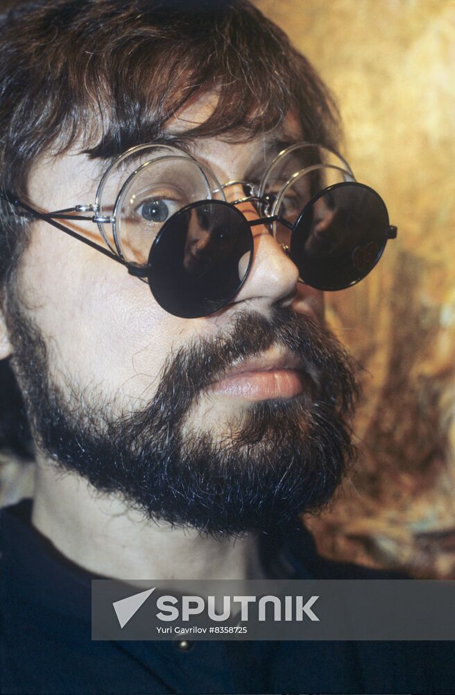Artist Vladimir Petrov-Gladky