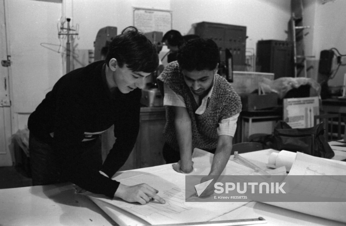 Kharkov Machine-Building School student from India Harvinder Singh