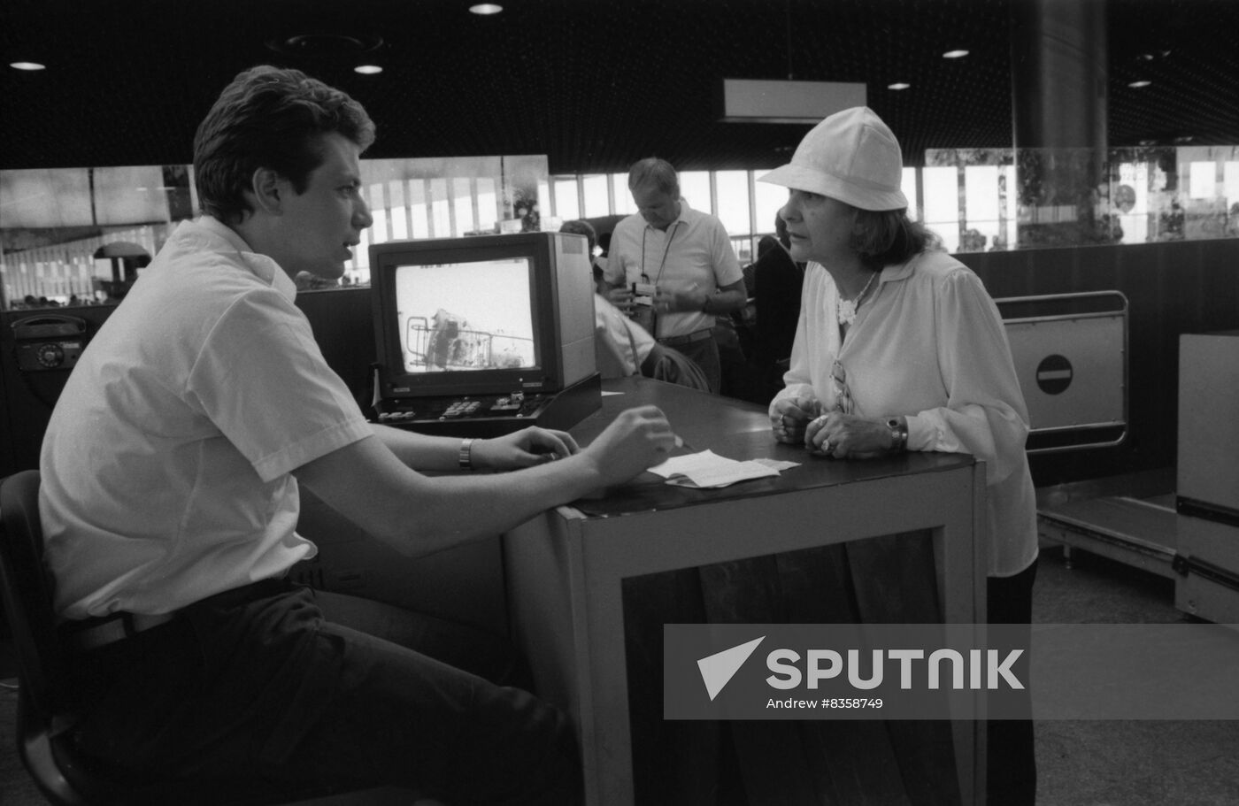 Customs at Sheremetyevo Airport